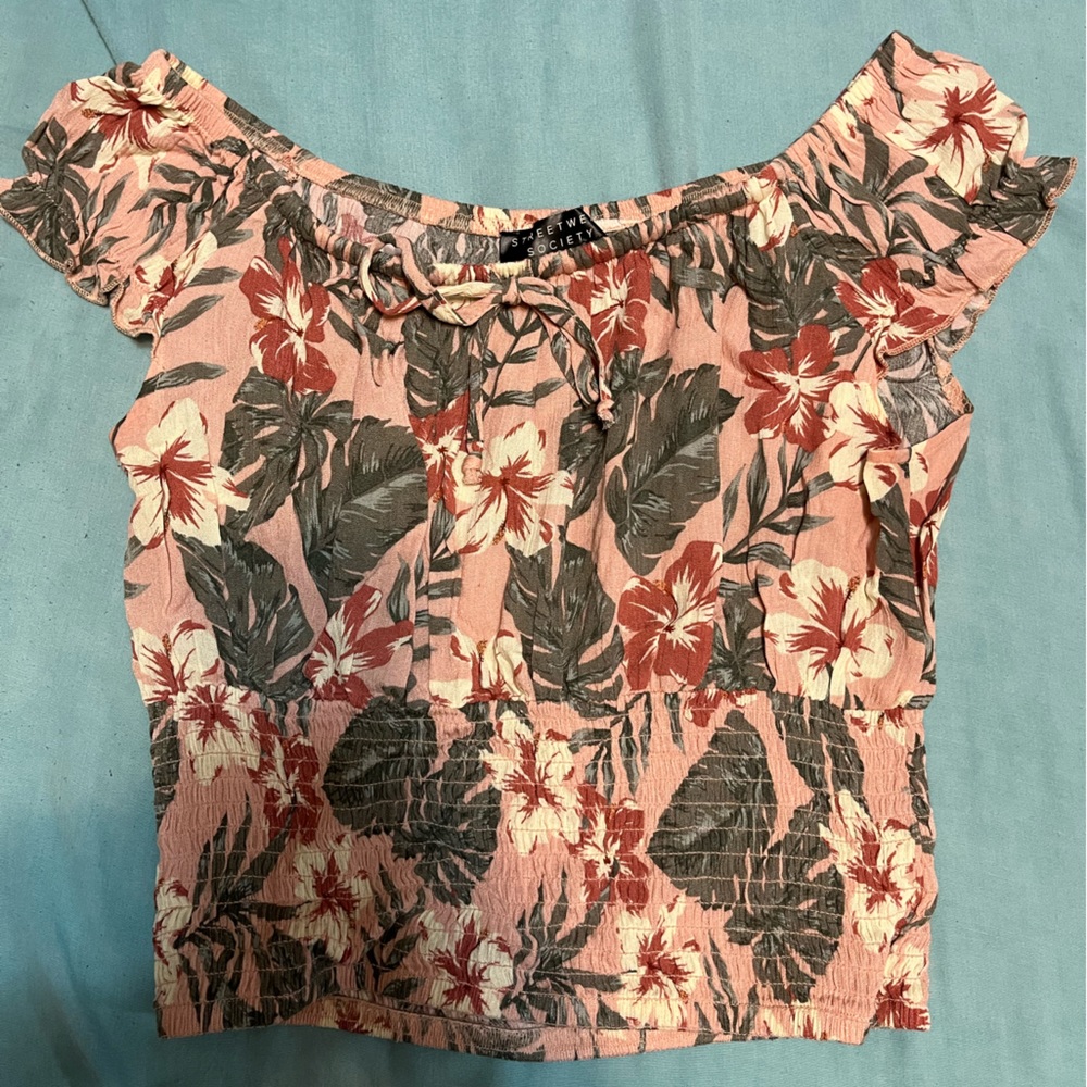 Off the shoulders crop top size small